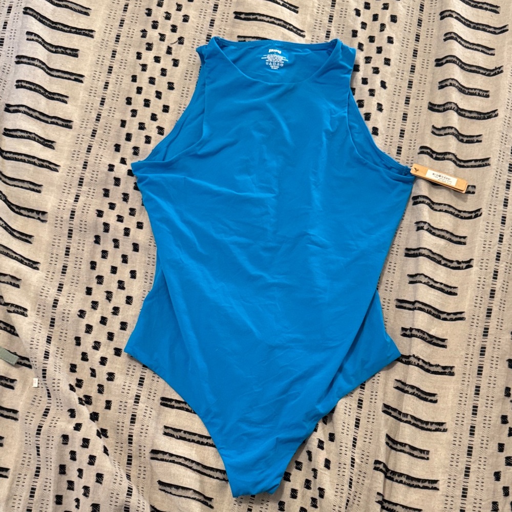 Skims bodysuit NWT